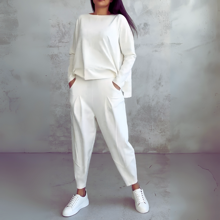 Women's Two-Piece Lounge Set with Round Neck Long Sleeves