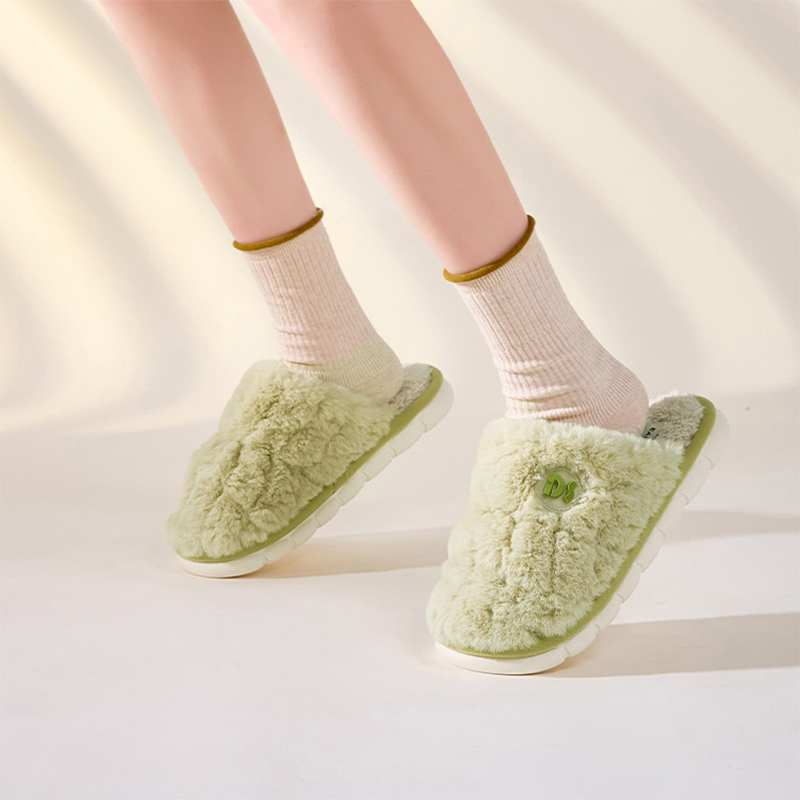 Warm Plush Slippers with Thick EVA Sole for Couples