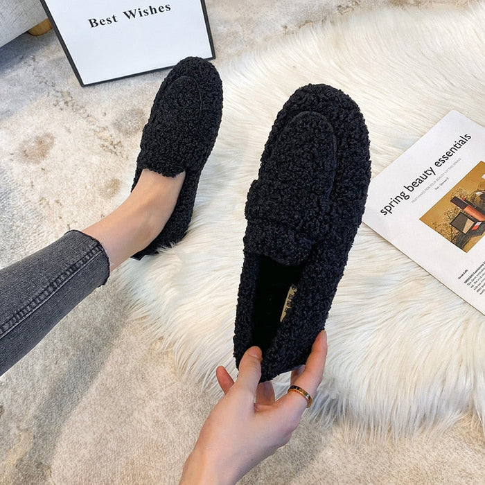 Eva's Boutique | Plush Comfort Slippers