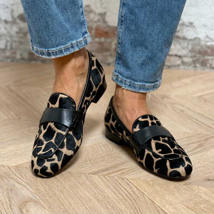Women's Animal Print Slip-On Loafers with Elastic Band